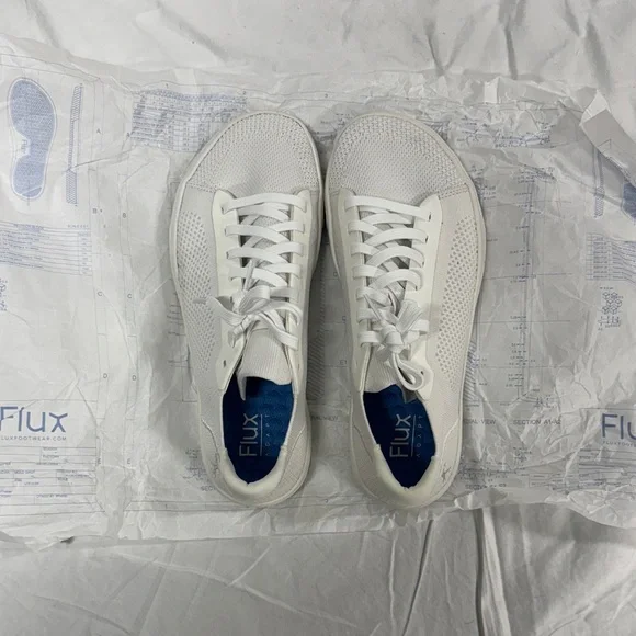 Flux Adapt Knit White Sneakers - Picture 8 of 9